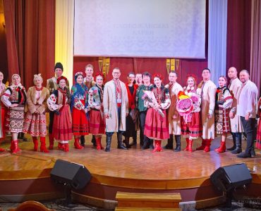 РІЗДВЯНА НІЧ у ФІЛАРМОНІЇї: СВІТЛО ТРАДИЦІЙ та ПІСЕННОЇ МАГІЇ