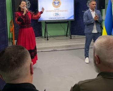 АРТИСТИ ФІЛАРМОНІЇ ПРИВІТАЛИ ЕКСПЕРТНУ СЛУЖБУ МВС